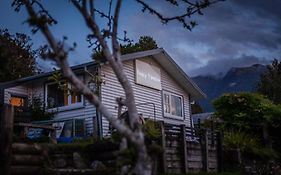 艾弗里塔背包客旅馆